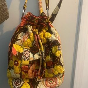 Vera Bradley cross body bag! Great size and great condition